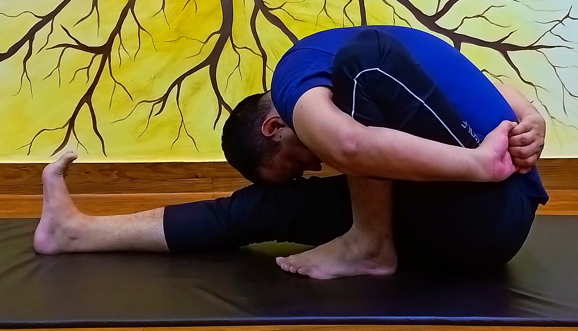 3 Person Yoga Poses Hard |