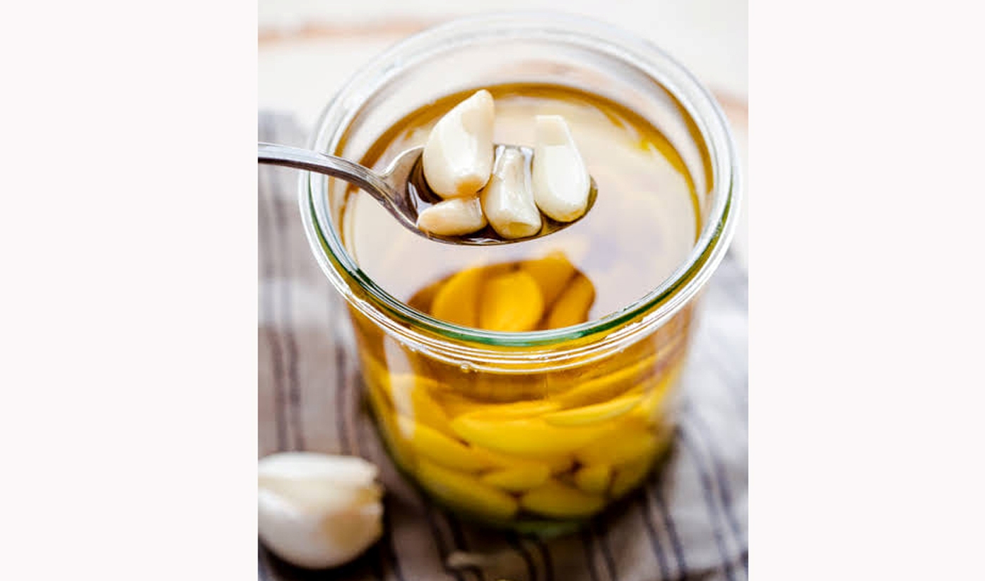 Health properties of Garlic in Ayurveda Wellness Buddha